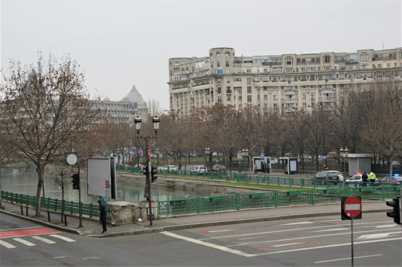 On The River Ultra Bucarest