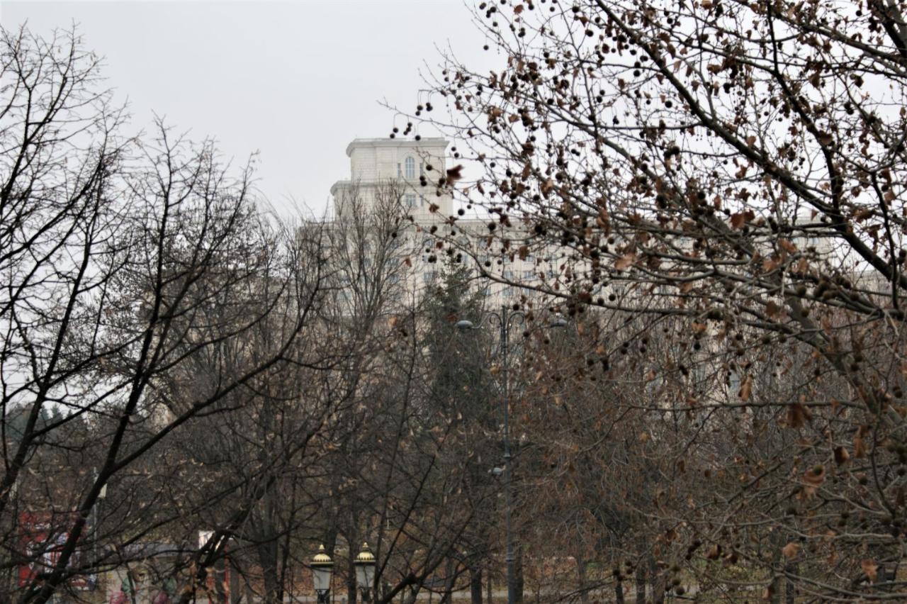 On The River Ultra Bucarest
